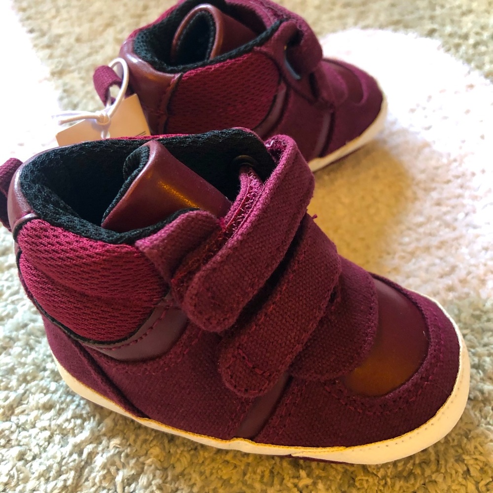 6-12 month baby shoes with tags! Brand new!